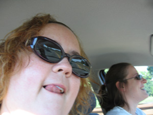 am_concert1 Jen and Shan on the way to concert